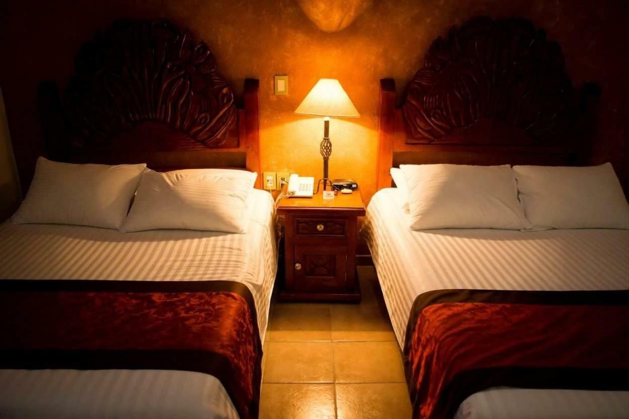 Hotel Real Azteca Boulevard León Buitenkant foto
